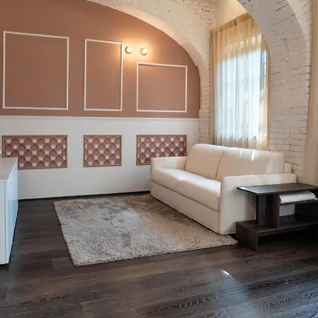 Maison Des Fleurs Apartment *