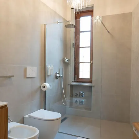 Maison Des Fleurs Apartment *